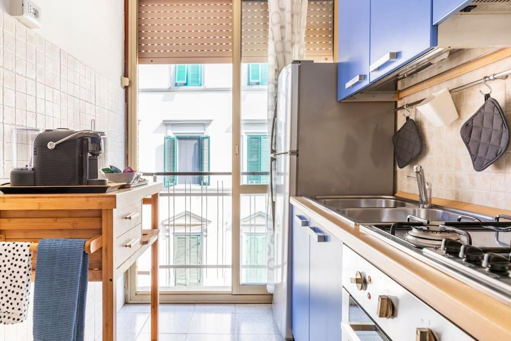 Casa Etruschi - Appartamento Con Posto Auto リヴォルノ エクステリア 写真